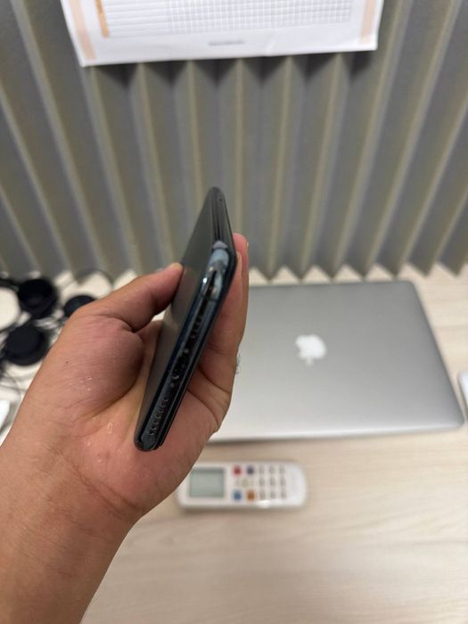 Iphone 11 pro max zudlik bilan sotiladi