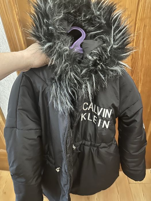 Куртка зимняя для девочки ,размер М