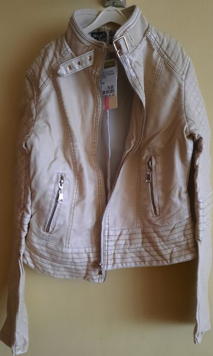 Дамски якета еко кожа бежово и черно