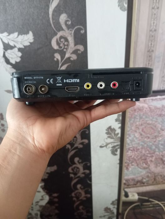 Телевизор 42 талик Samsung uz digital тюнери билан сотилади
