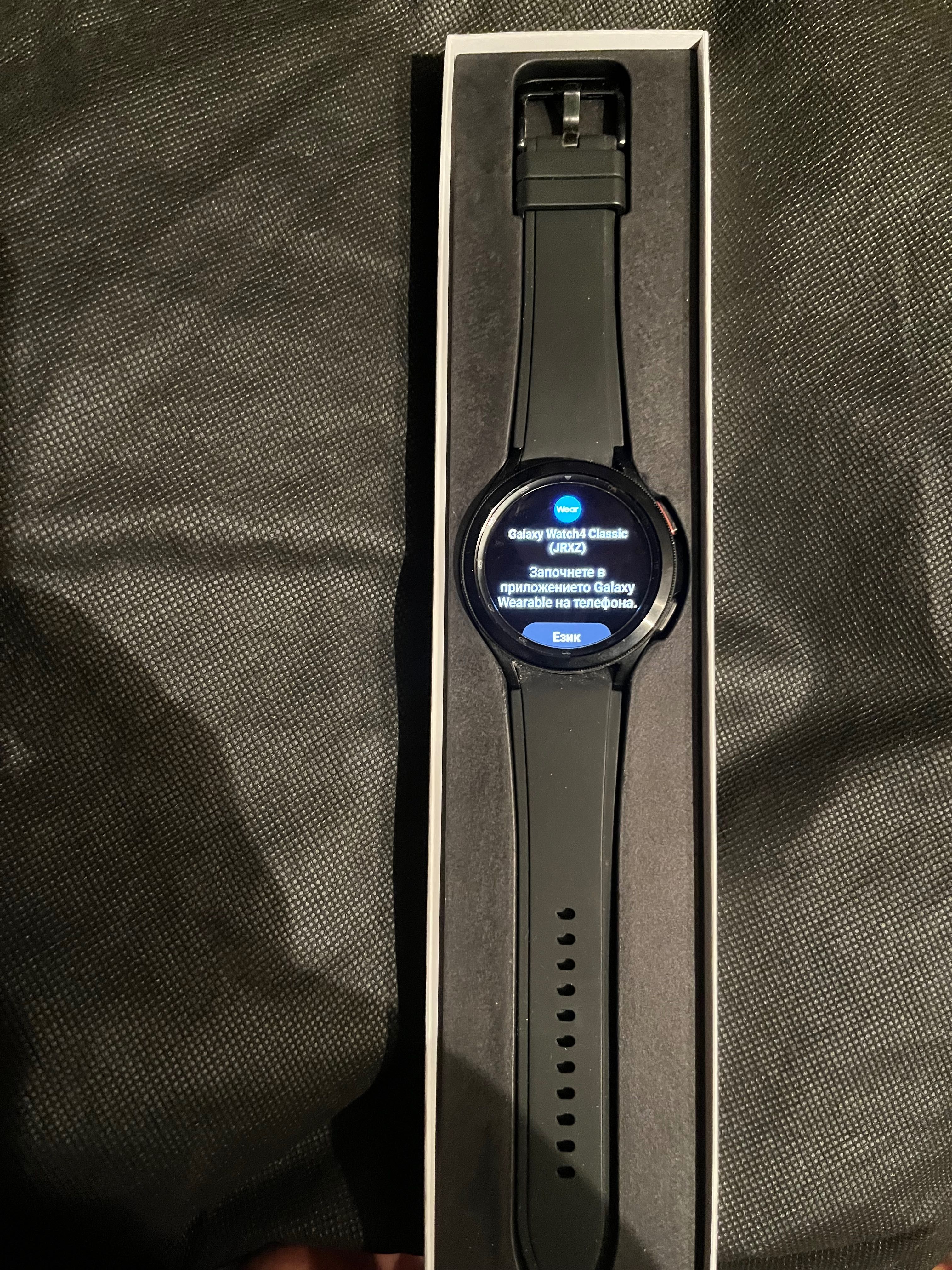 Продавам Samsung Galaxy S21+ 256GB + подарък Galaxy Watch 4