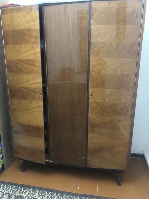 Продаю шкафы б/у