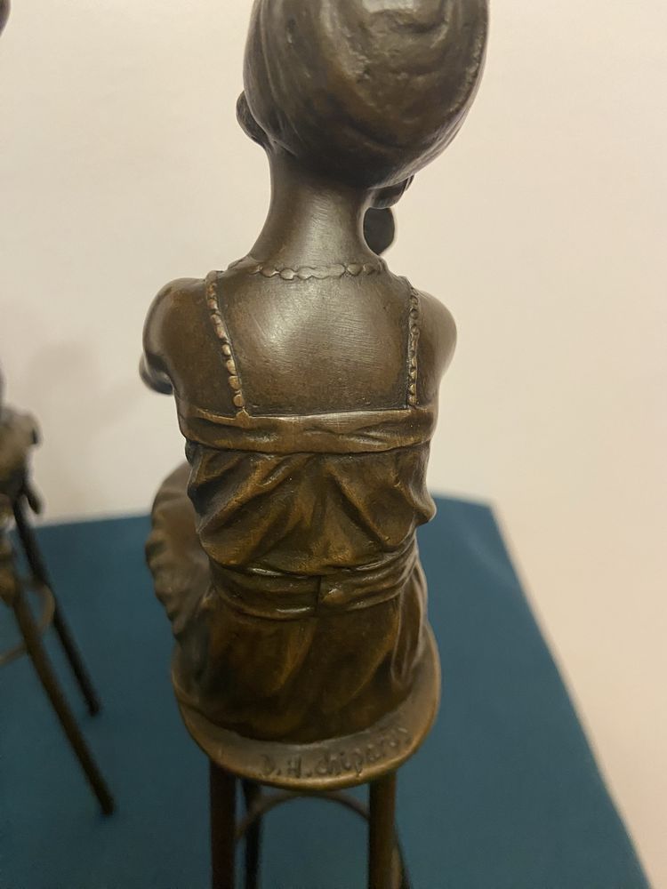 Statuete bronz , semnate Chiparus / pret bucata