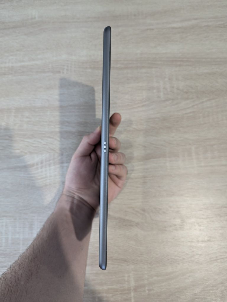IPad 9th 256gb Space Grey Като Нов