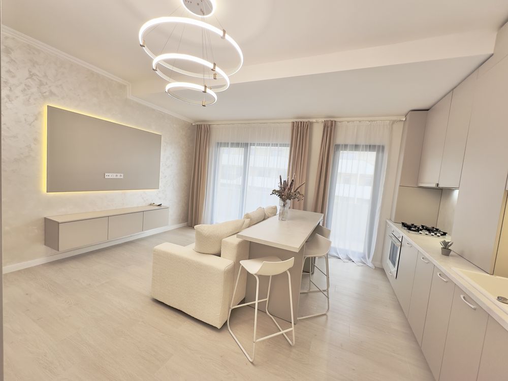 PROPRIETAR vand ap.3 camere, nou, finisat, mobilat si utilat