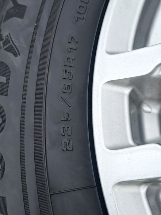 2 Броя 235/65/17 Gooyear 8,5mm 2022DOT КАТО НОВИ