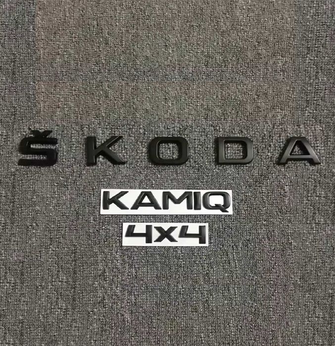 Set embleme SKODA KAMIQ 4x4 emblema stema sigla sticker ornament logo