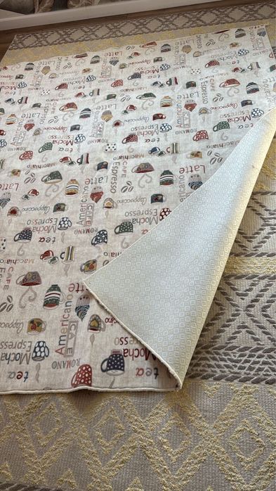 Продается ковер чистый