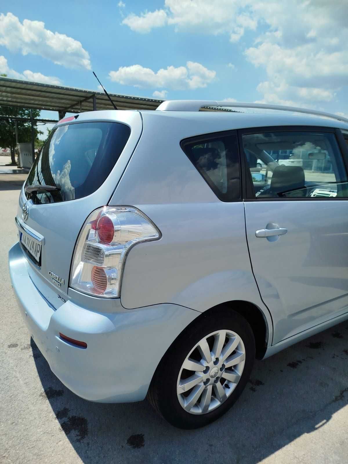 Продавам Toyota Corolla Verso 2007