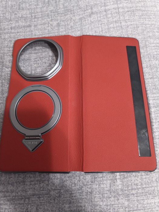 Продавам чисто нов калъф за Хонор меджик  V 5