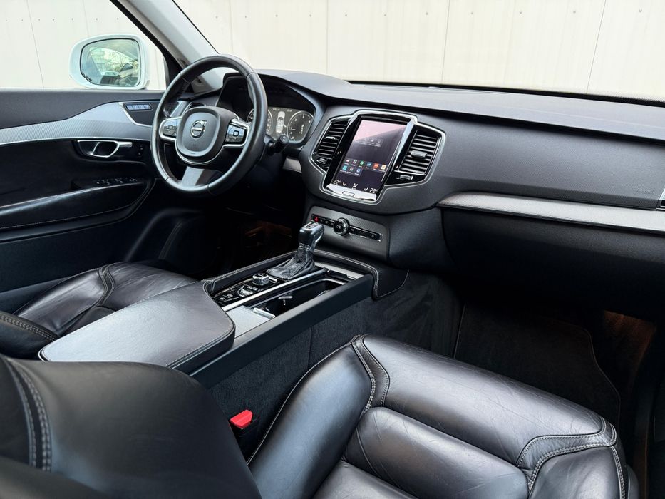 Vând Volvo xc90 Inscription D 5 4x4 awd