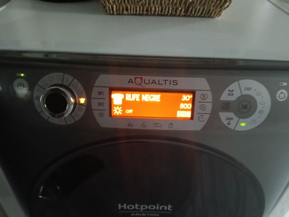 Mașină de spălat rufe hotpoint ariston