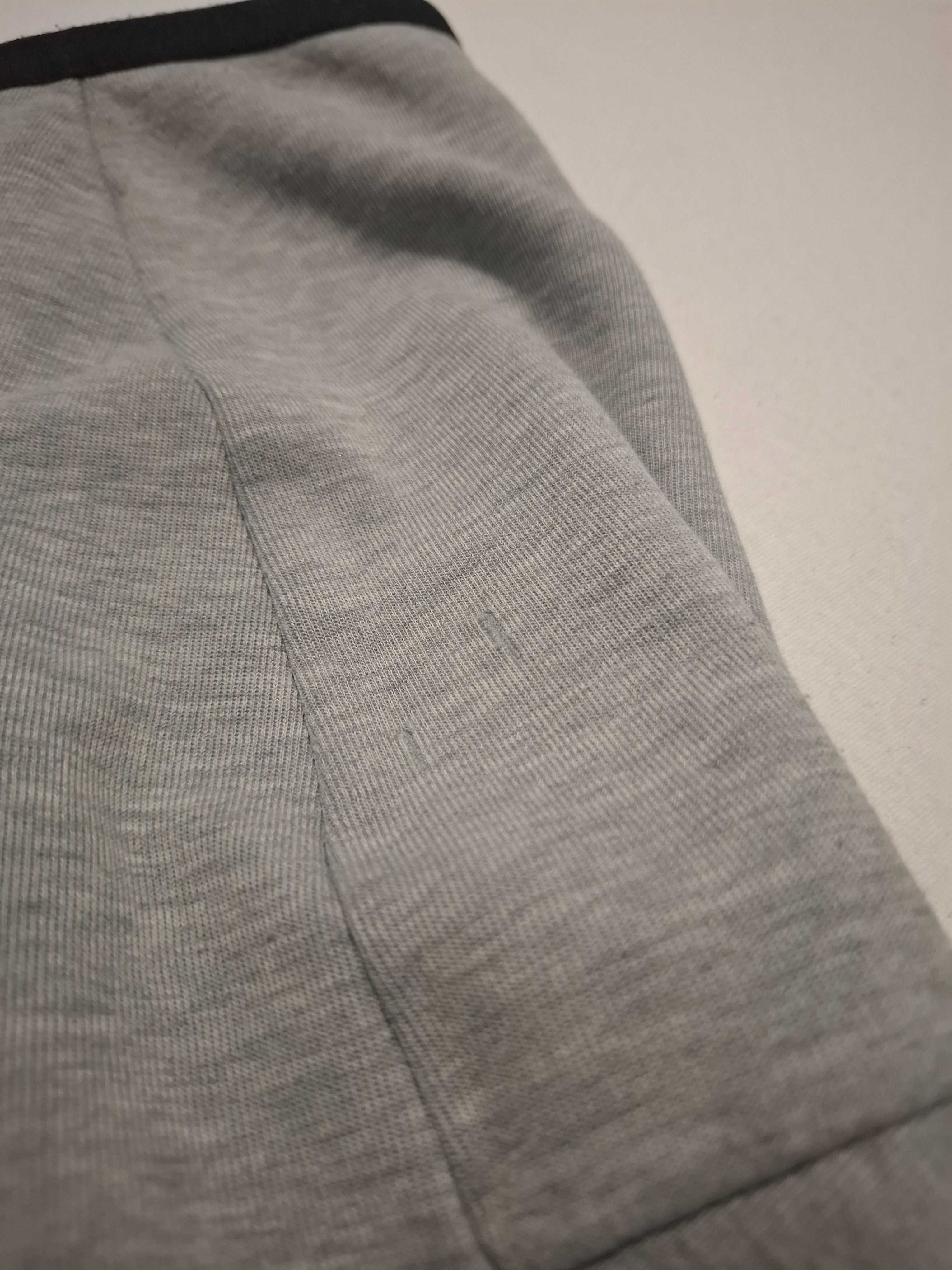 Nike tech fleece,  оригинален,  размер L