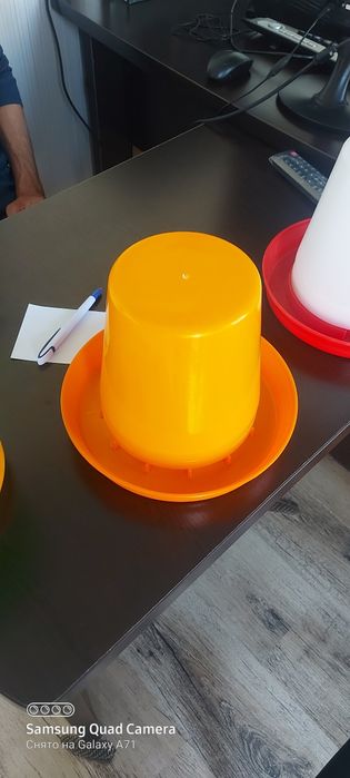 Кармушка паилка для кури и циплтий