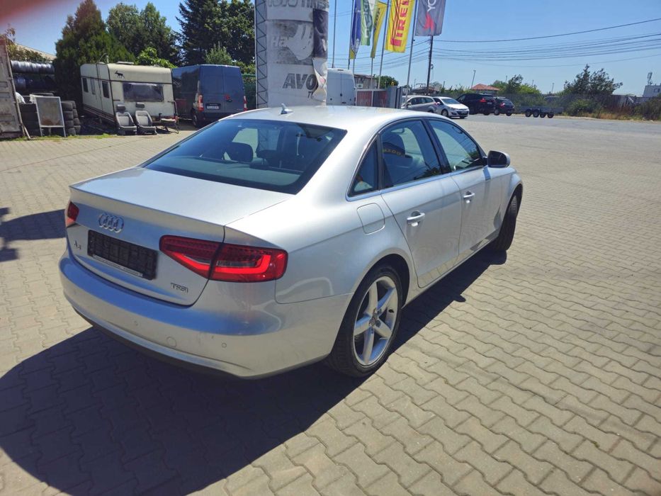 Audi A4   TFSI   an fabricatie 2013