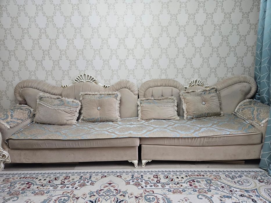 Продам диван для гостиной