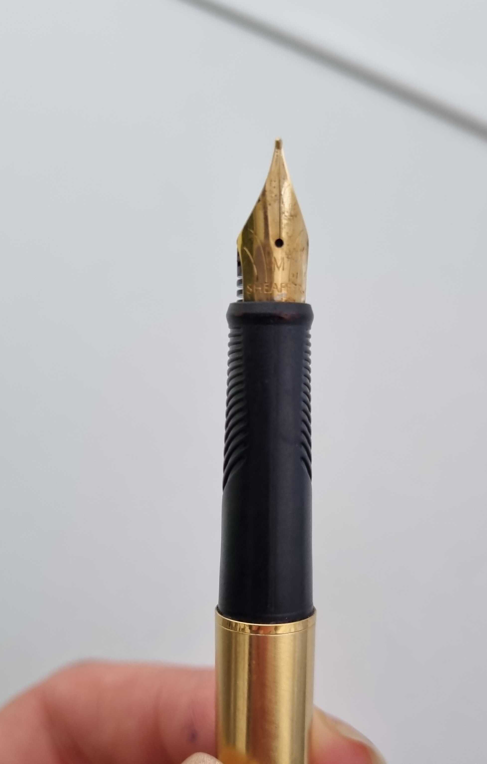 Stilou sheaffer  penita din aur 14k