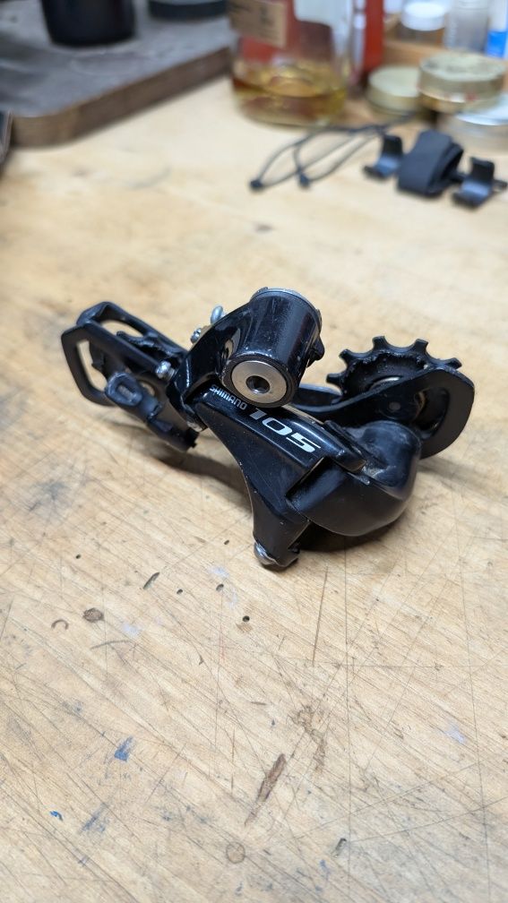 Заден дерайльор Shimano 105 medium