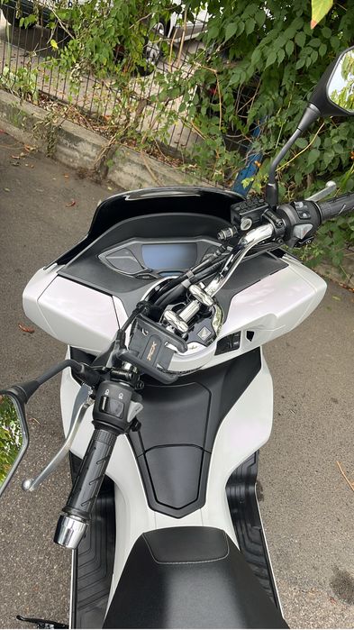 Honda PCX 125 (permis categoria B)