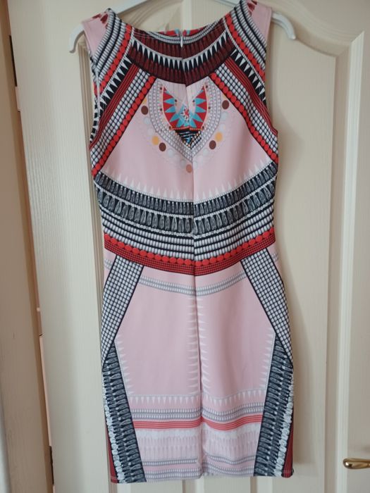 Дамска рокля по тялото