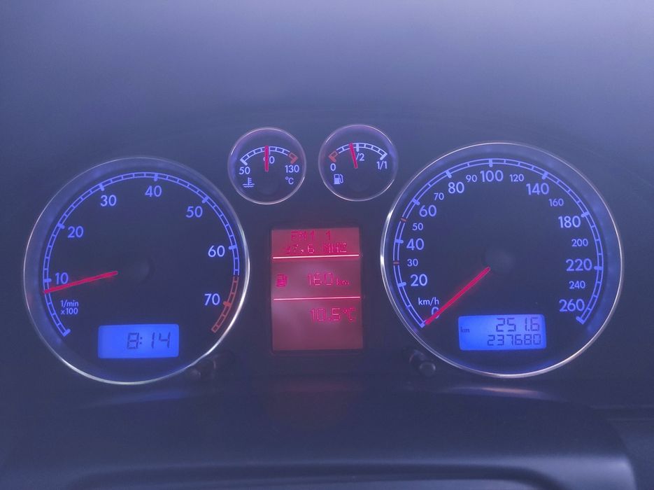 VW PASSAT B5.5 1.8T  150 к.с. летни и зимни гуми нов акумулатор