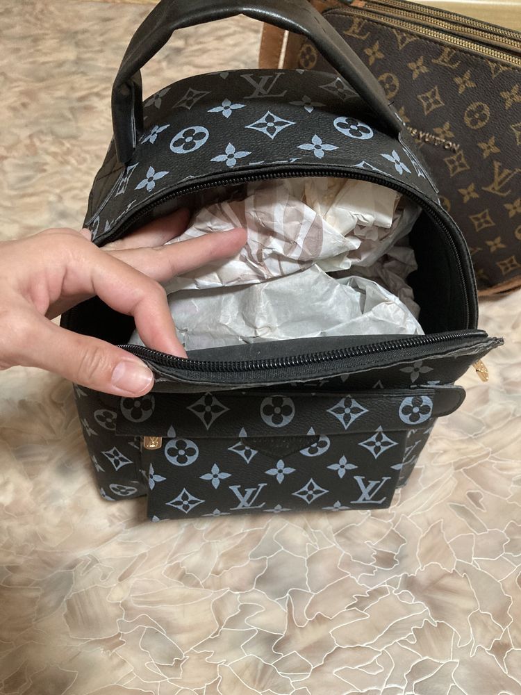 Новый рюкзак LV