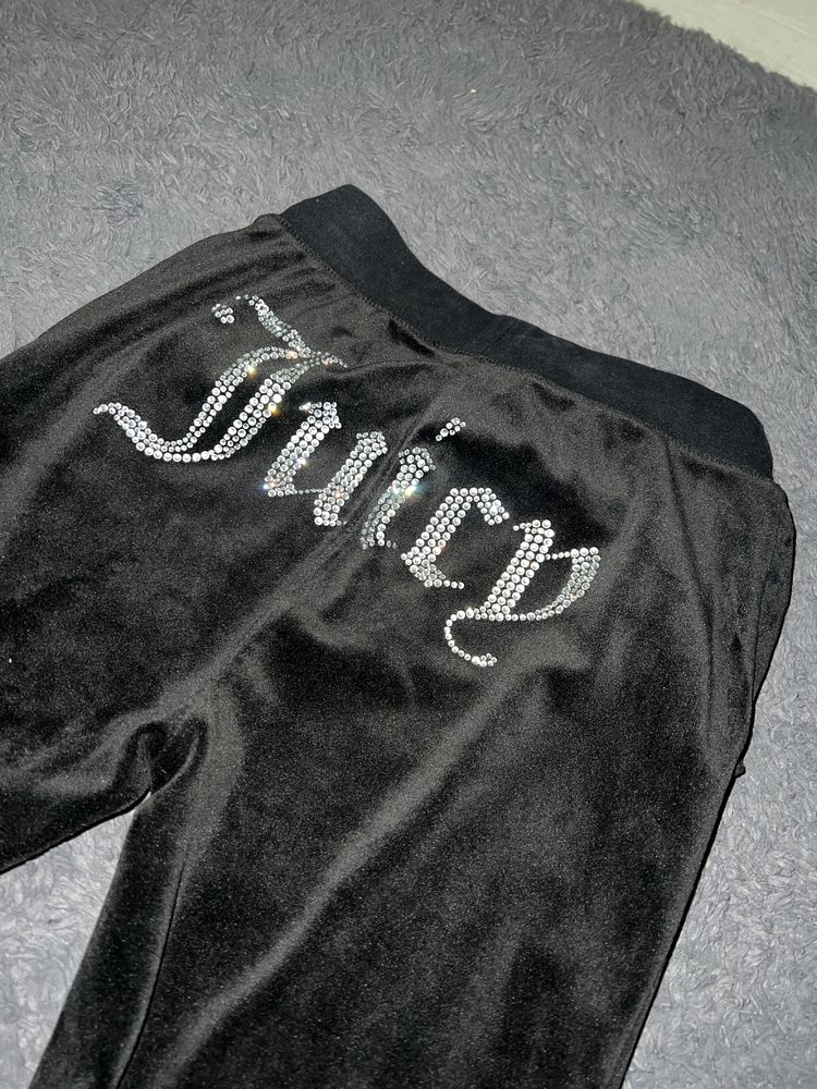 Pantaloni juicy noi