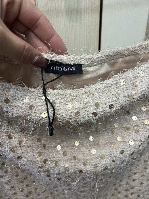 Рокля с пайети Motivi