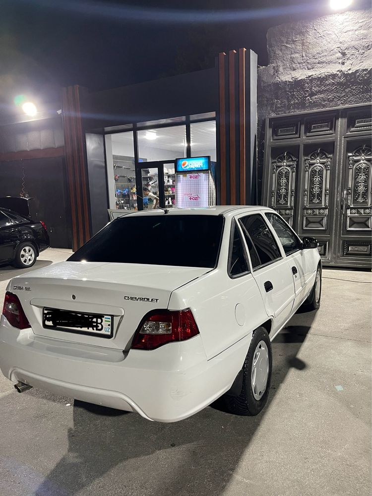 нехиа 2 1.6  накт йоке вкупга хам булади бошига 1000$ 1500$блан