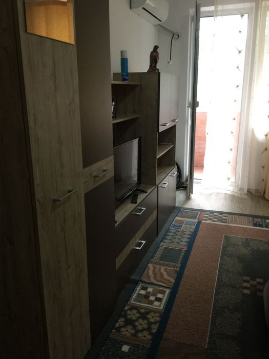 Închiriez apartament 2 cam