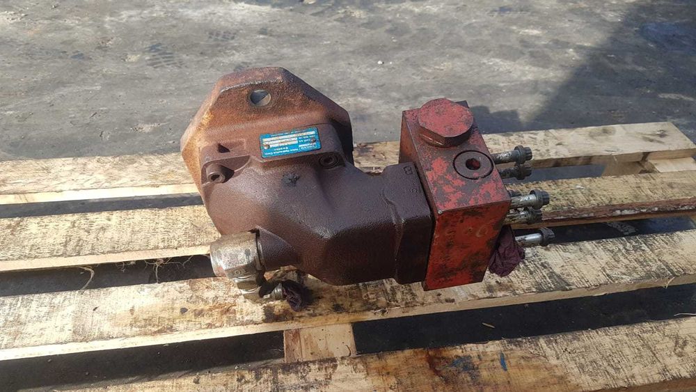 Hidromotor mars excavator O&K OK RH8