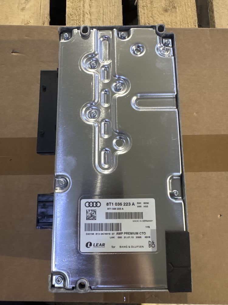 Amplificator Bang & Olufsen Audi A4/A5/Q5 Cod 8T1035223A