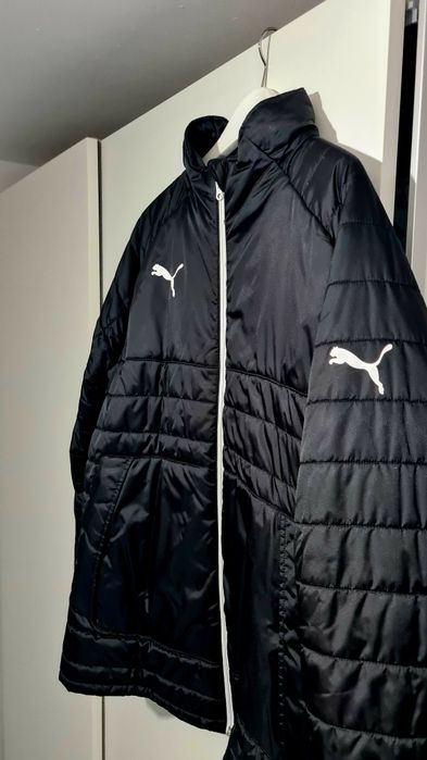 Vand geaca PUMA,ca și noua