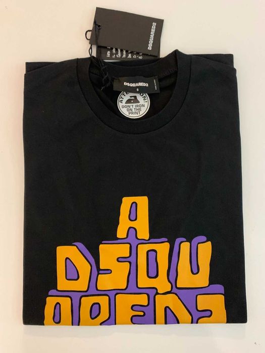 Чисто нови мъжки тениски с етикети Dsquared D2 налични M,XL,2XL