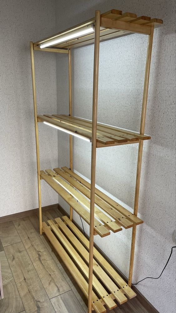 Стеллаж для комнатных цветов