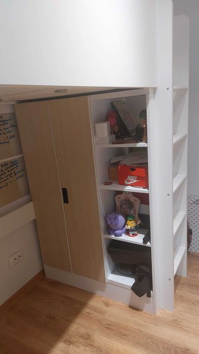 Pat IKEA supraetajat, copii, saltea 90x200cm, dulap si rafturi incluse
