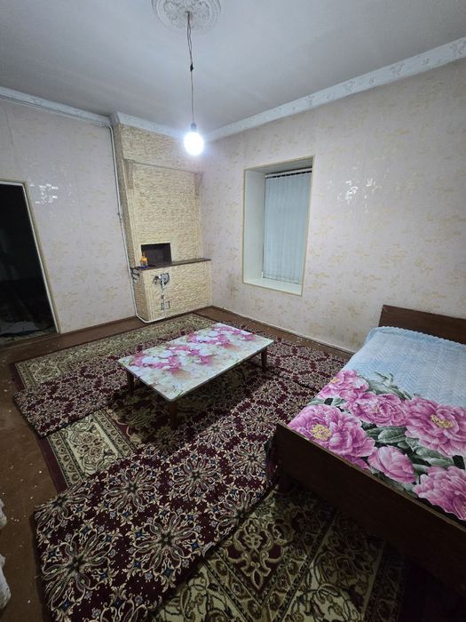 Арендага участка берилади. 3 та хона. 4 сўтик.