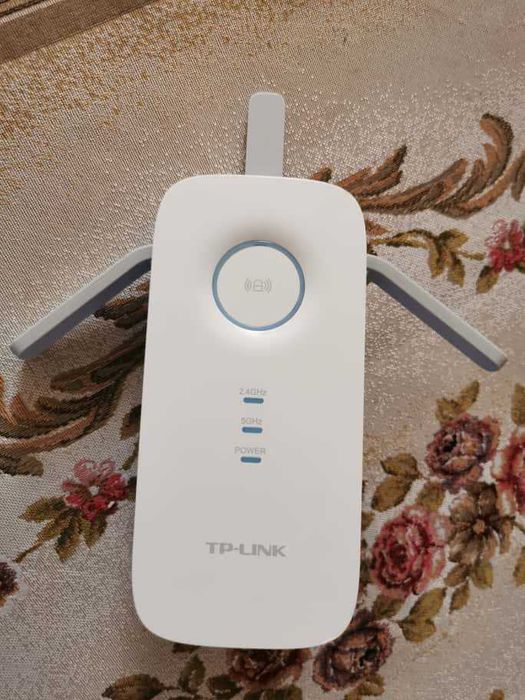 Vând Range Extender TP-Link Wi-Fi AC1200 Model: TP-Link RE355