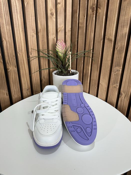 Off White Out Of Office For Walking (size 37/38)