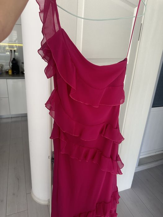 Рокля на mango ,като нова