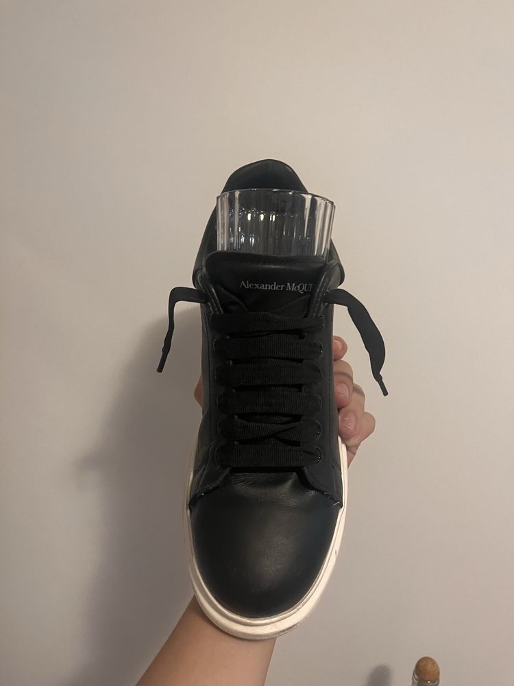 Alexander Mcqueen