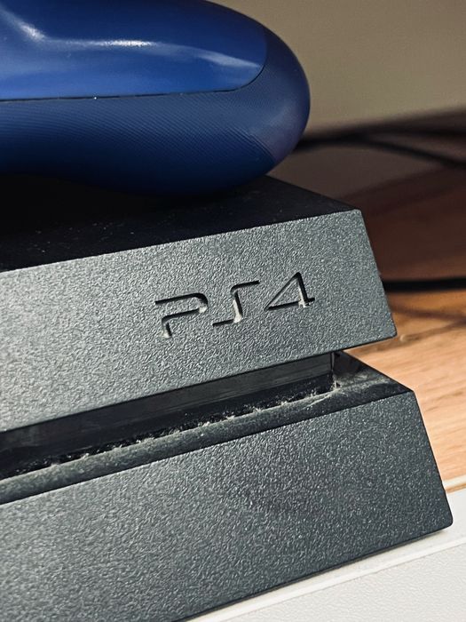 Плестейшн 4 2 джойстик