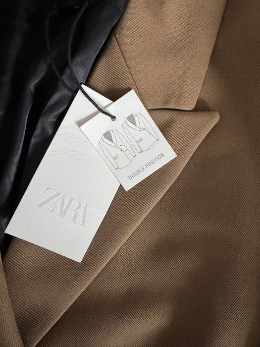 Costum Zara, colectie actuala in magazin