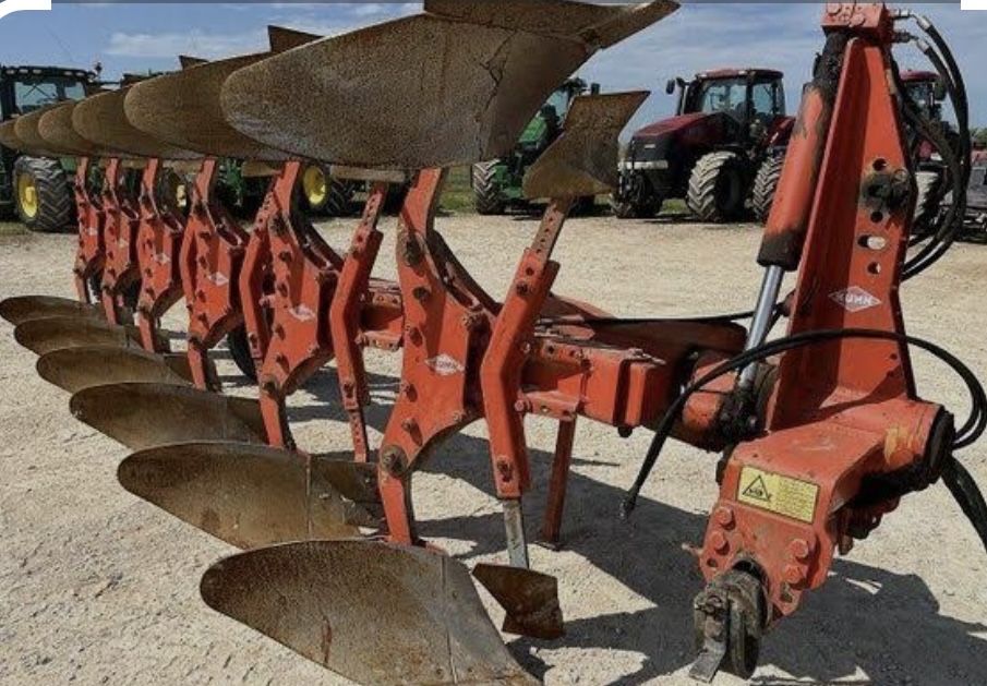 Плуг 7 корпусный kuhn multimaster