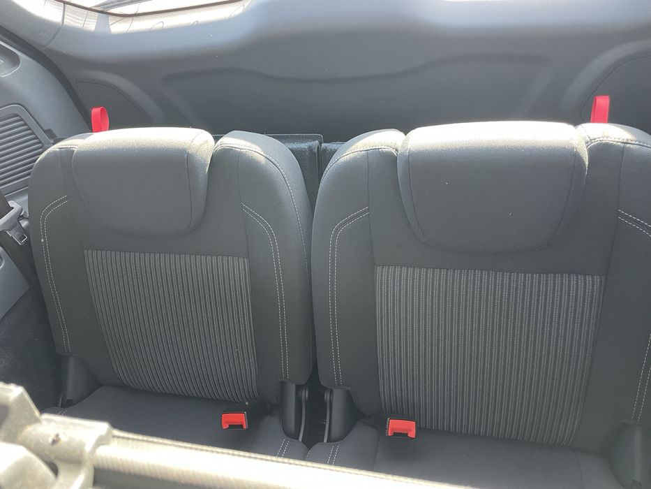 Ford C-max , benzina 125 CP