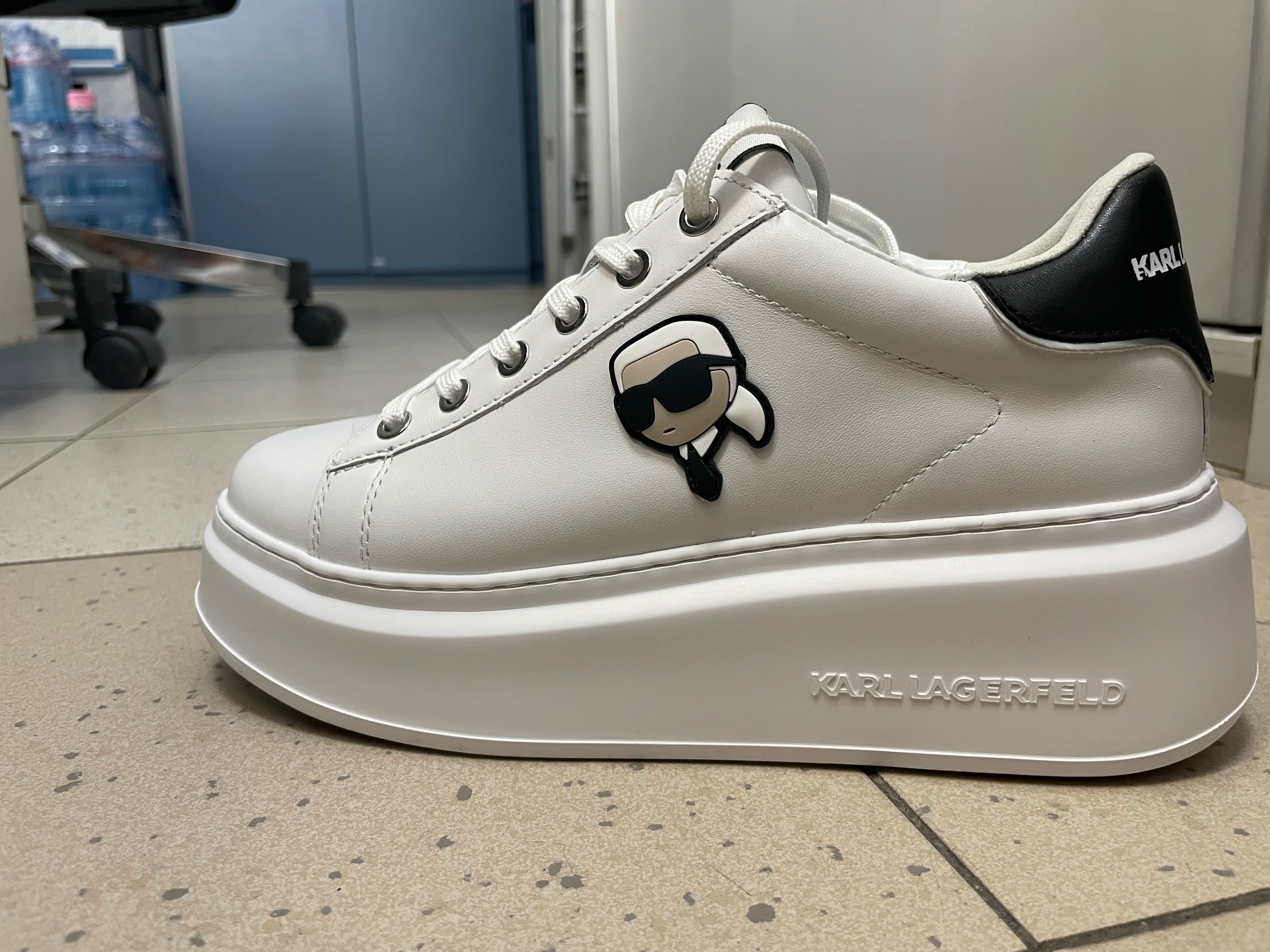 Сникърси Karl Lagerfield