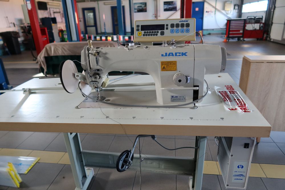 Masina liniara industriala Jack