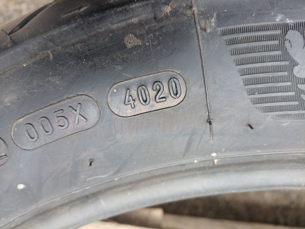 2 anvelope NOI Michelin 4.00 B18 dot 4020