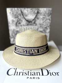 Pălărie Louis Vuitton, Christian Dior, Chloe, Prada