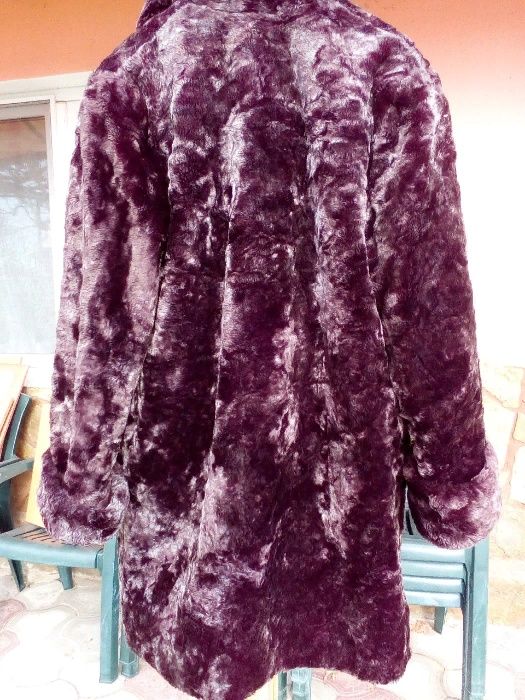 Дамски кожуси, запазени, в отлично състояние, като нови